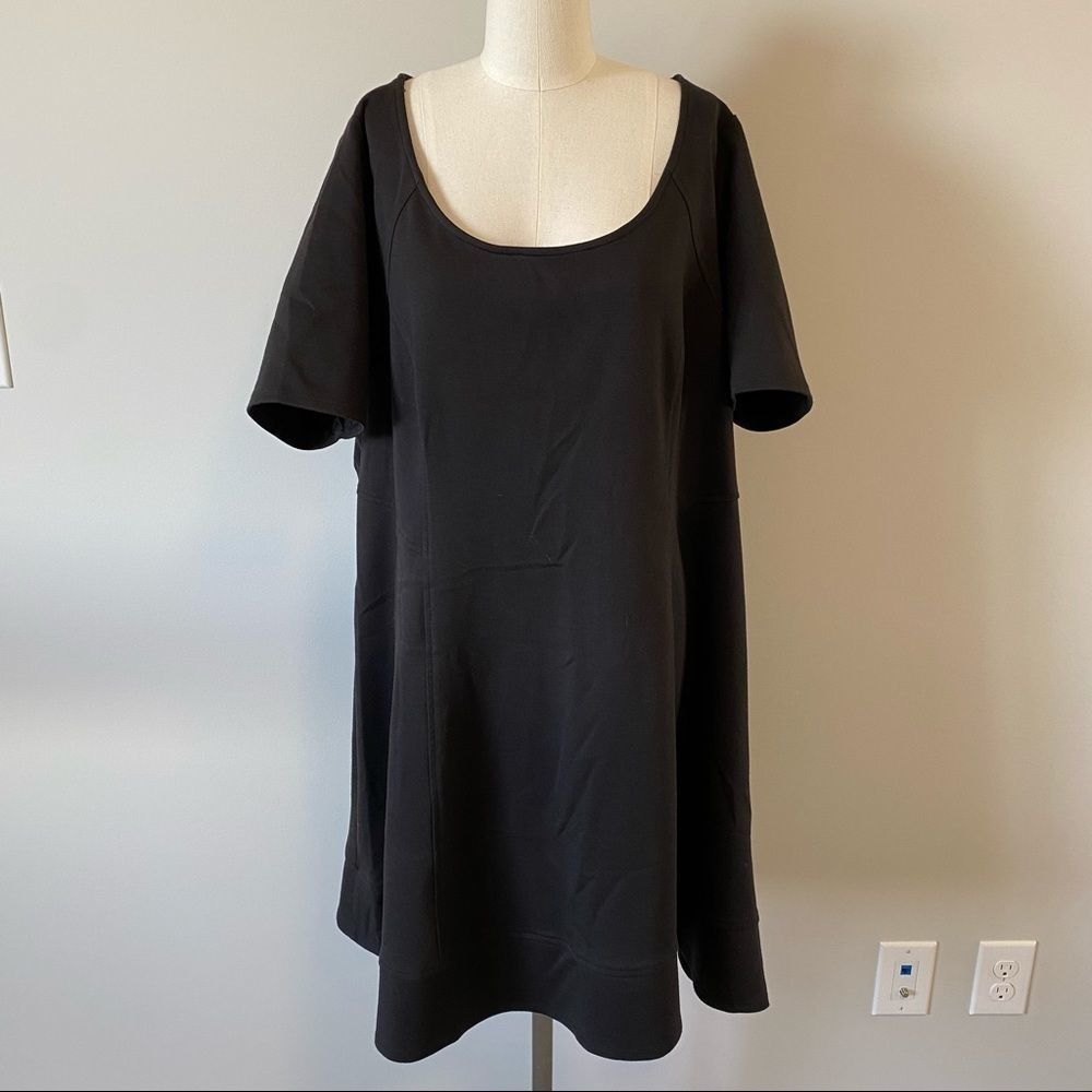 Reitmans Scoop Neck Short Sleeve Fit And Flare Dress 22 Black